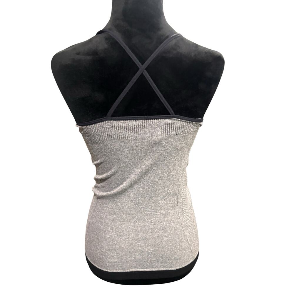 Daze Gray Ribbed Racerback Athletic Tank – One Size S/M, Removable Padding - Picture 3 of 6
